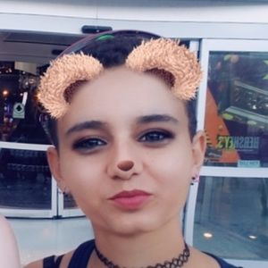 Meet your Posher, Antonia